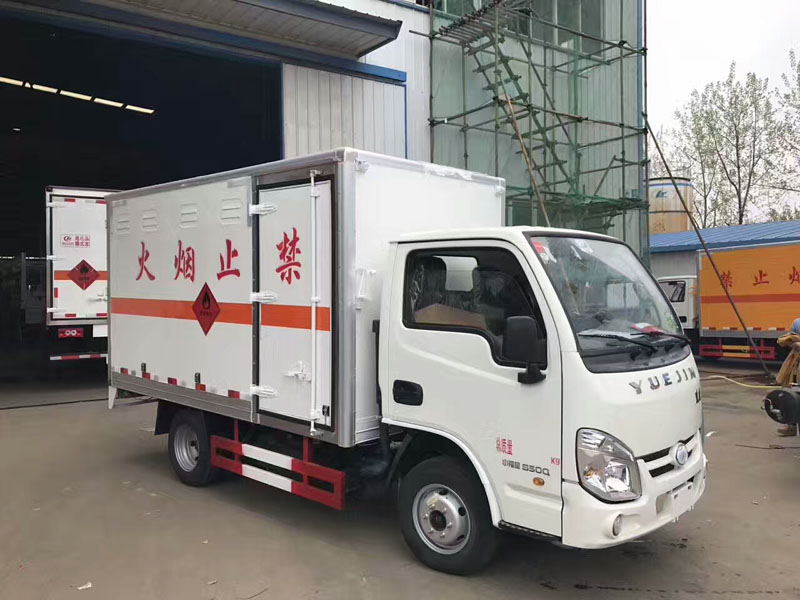 躍進(jìn)3.3米汽油(藍(lán)牌)氣體廂式車