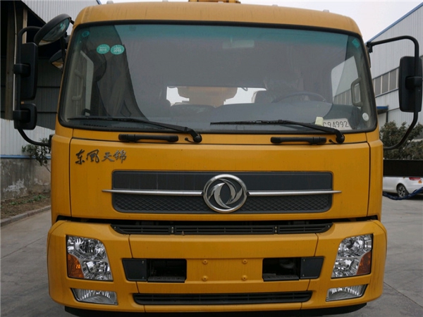 國(guó)六東風(fēng)天錦36米高空作業(yè)車(chē)